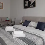Vanja 4*